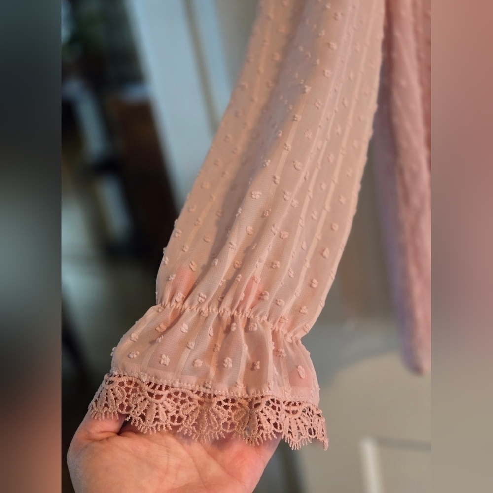 NWOT, Dokotoo, Women's Summer Lacy Top, Light Pink, Size: Medium - Picture 8 of 9